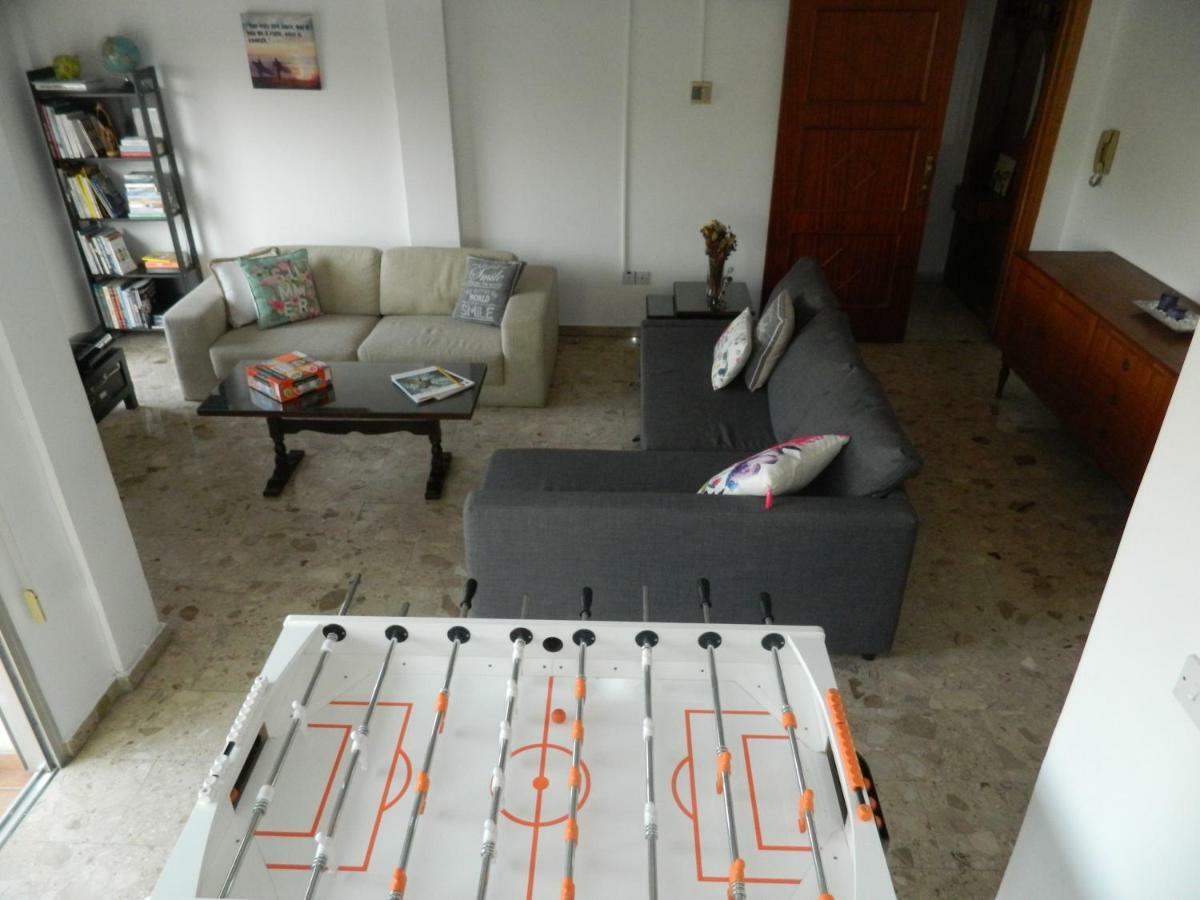 Family Nest In The Heart Of Limassol Villa Buitenkant foto